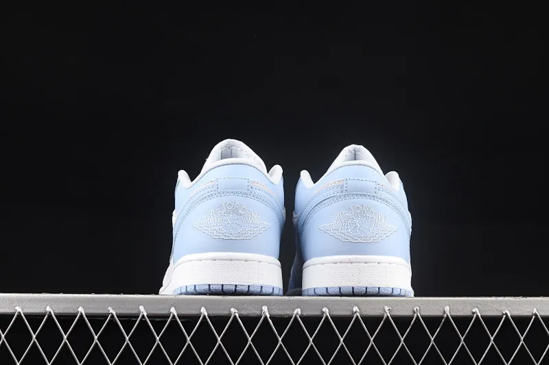 All categories Air Jordan Jordan series basketball shoes Air Jordan 1 Low G version pure original Air Jordan 1 Low AJ1 Joe 1 University blue ice blue gray low-top casual sneakers DC0774-050